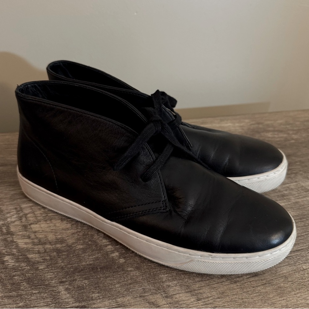 Vince Black Leather Chukka Sneakers Shoes Men’s Size 9 Lace Up Casual